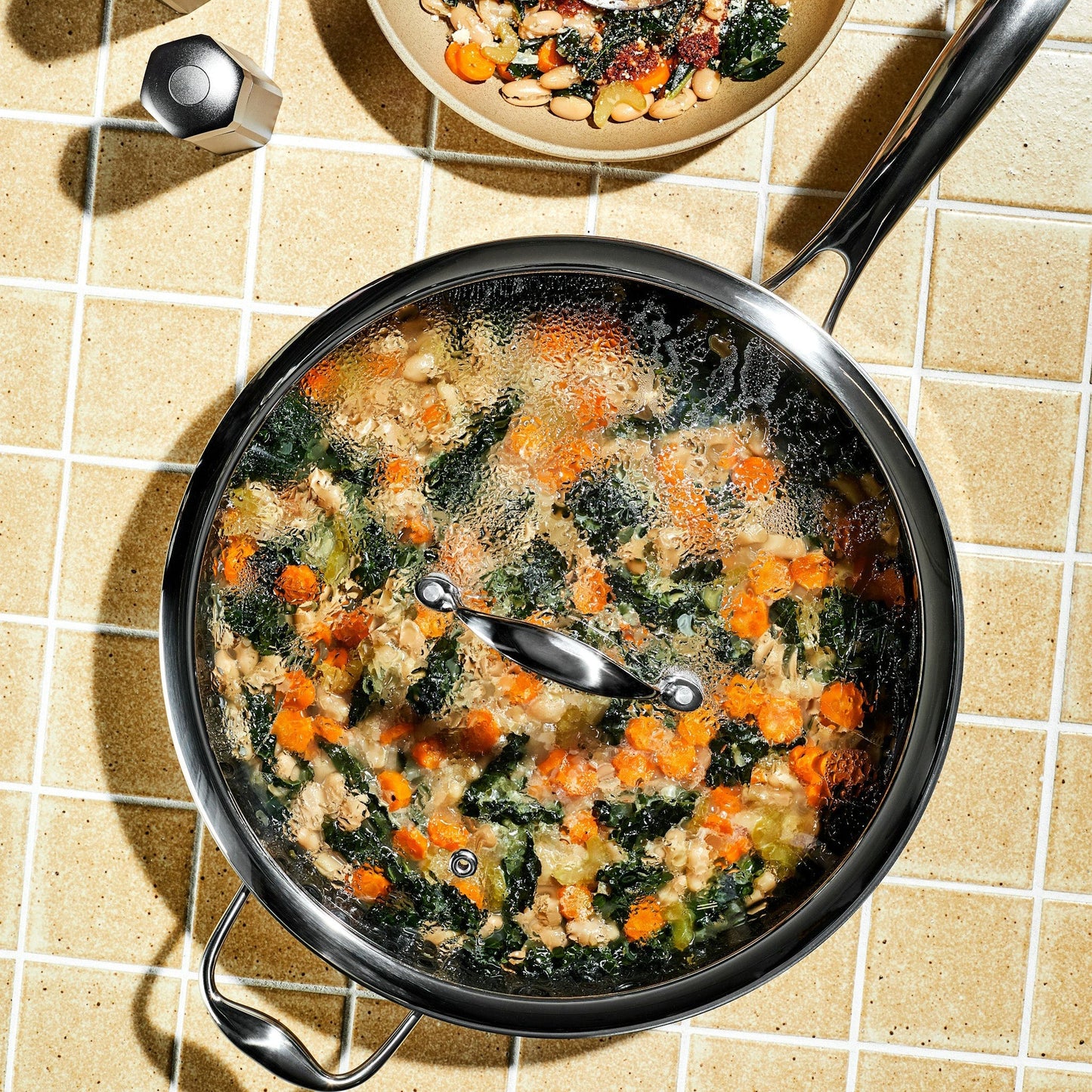 Hybrid Deep Saut¨¦ Pan with Lid, 5.5-Qt