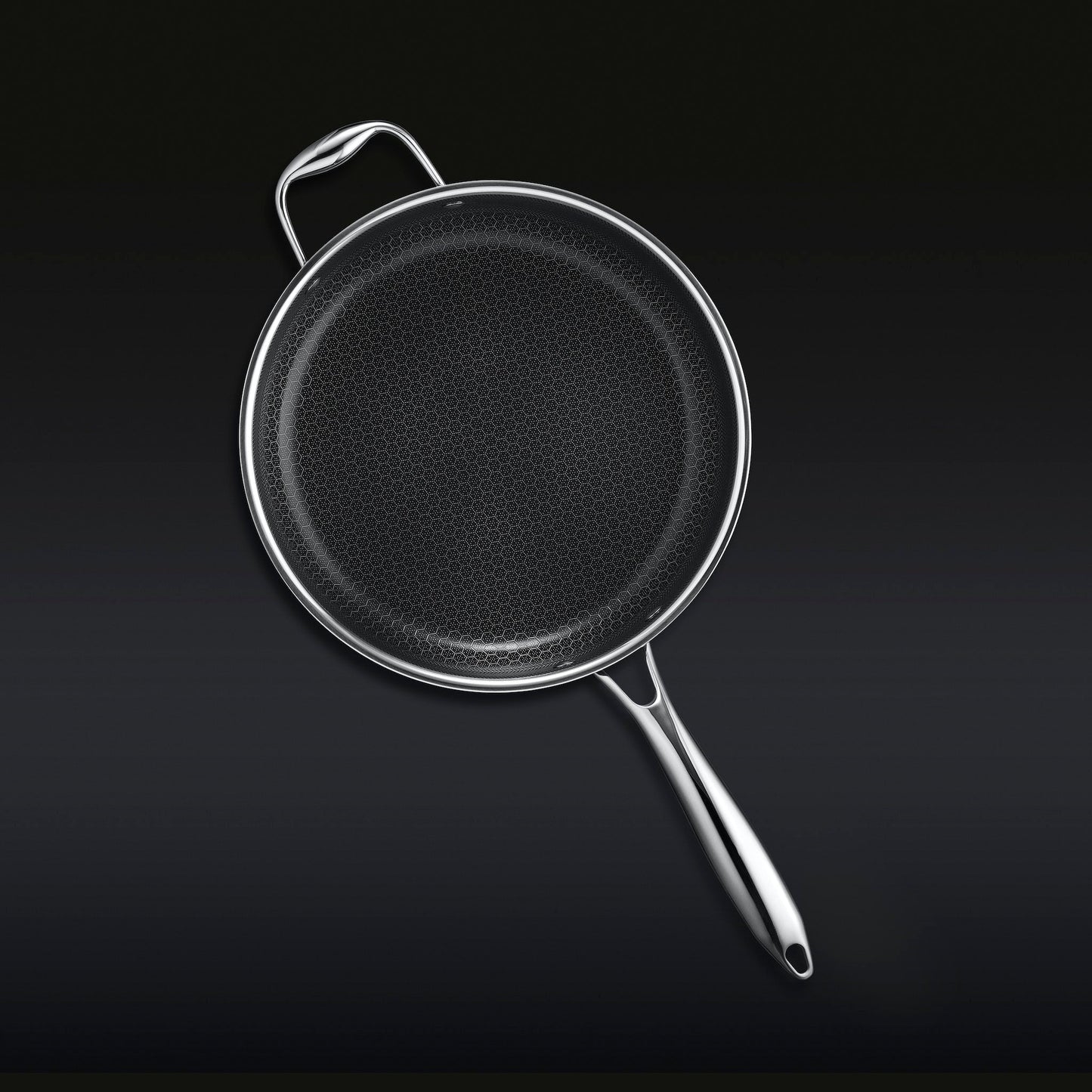 Hybrid Deep Saut¨¦ Pan with Lid, 3.3-Qt