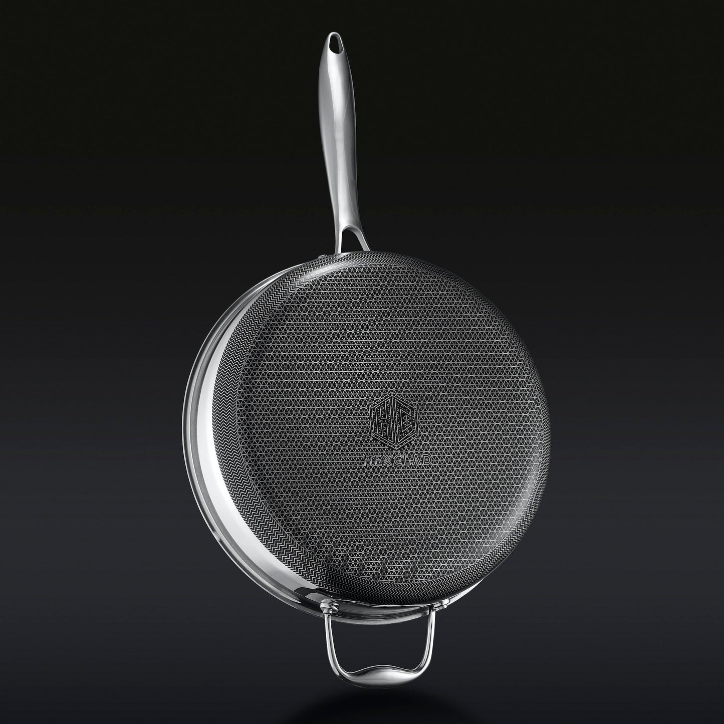 Hybrid Deep Saut¨¦ Pan with Lid, 4.5-Qt